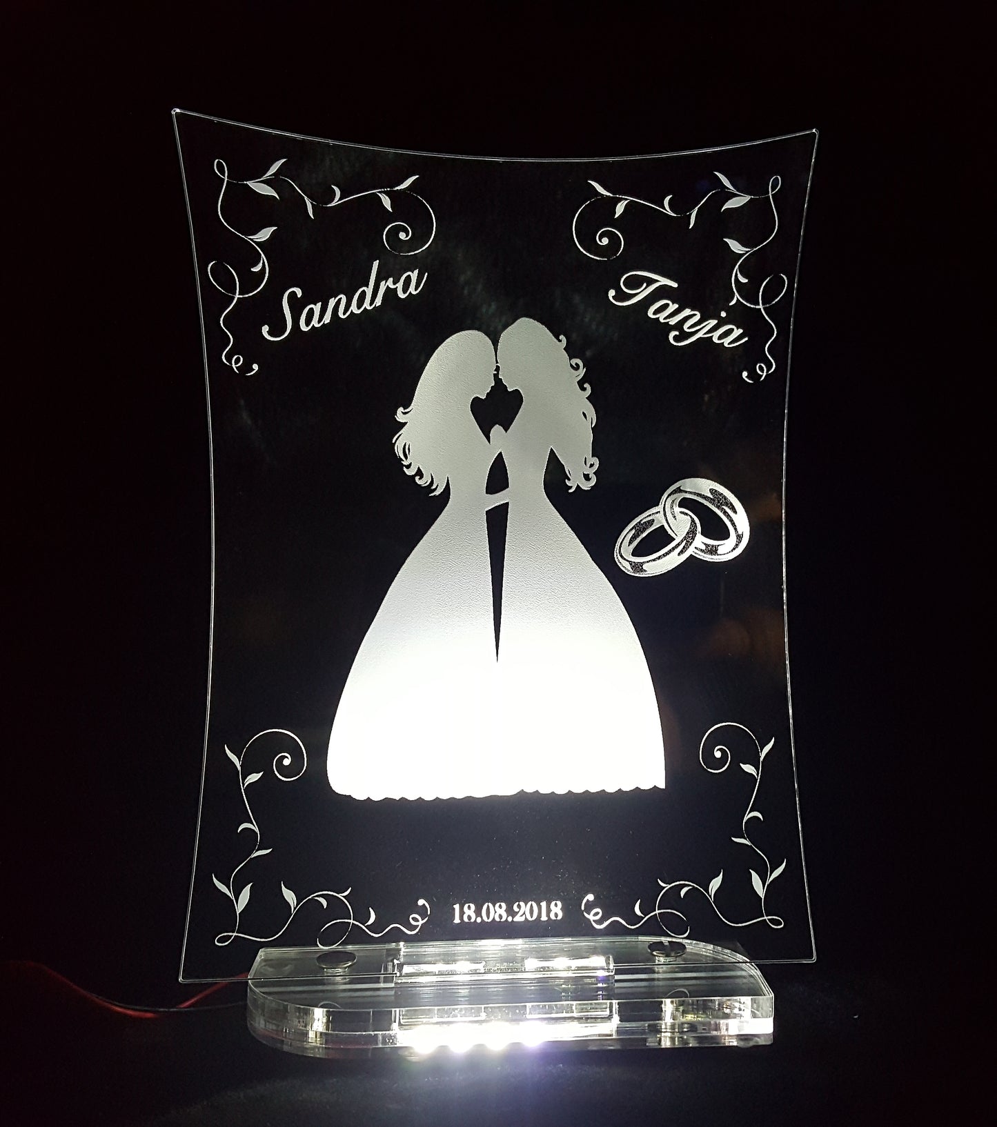 Zur Hochzeit, Gastgeschenk, Hochzeitstorten Deko Motiv "Brautpaar" Frau/Frau
