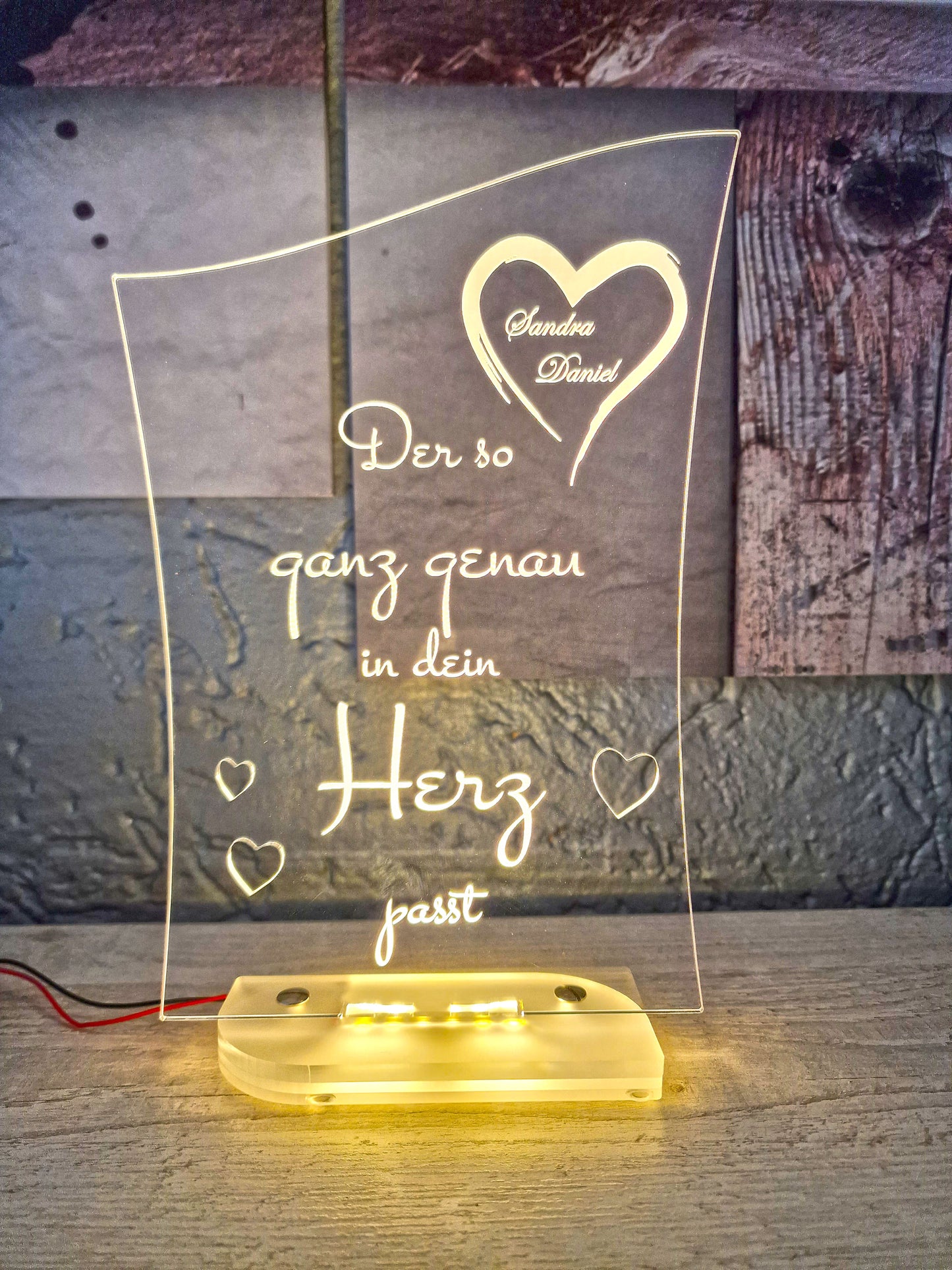 Acryl LED Aufsteller "Der in Dein Herz passt" Personalisiert