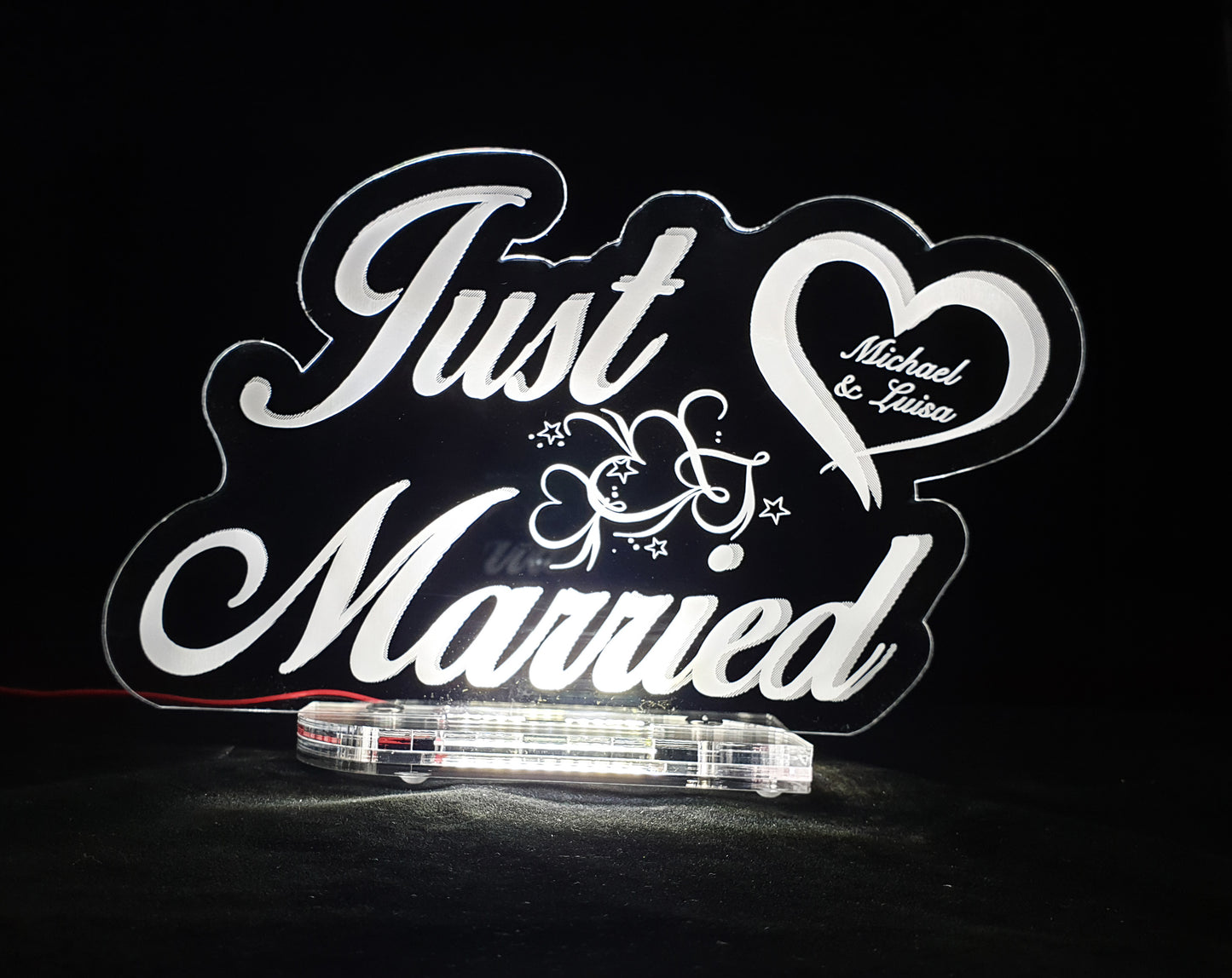 Acryl LED Aufsteller "JUST MARRIED" Personalisiert